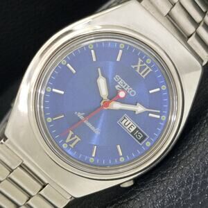 Vintage 1974 Seiko Automatic Mens Silver Watch W/daydate & Blue accents